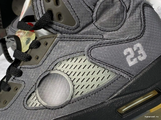 Air 5 x Jordan CT8480-001 Off-White Black 0611